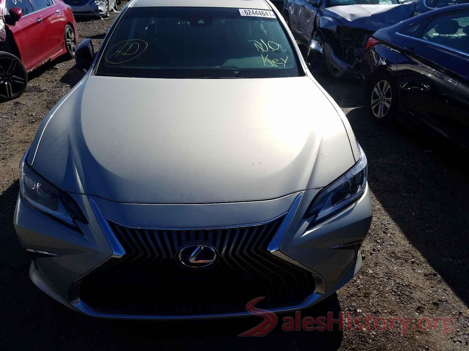 58AB21B16KU003659 2019 LEXUS ES300