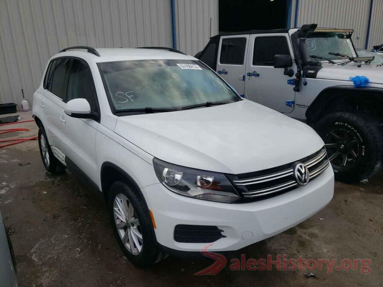 WVGAV7AX1HK043087 2017 VOLKSWAGEN TIGUAN