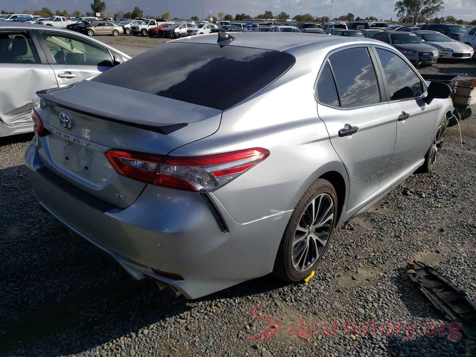 4T1B11HK1KU743856 2019 TOYOTA CAMRY