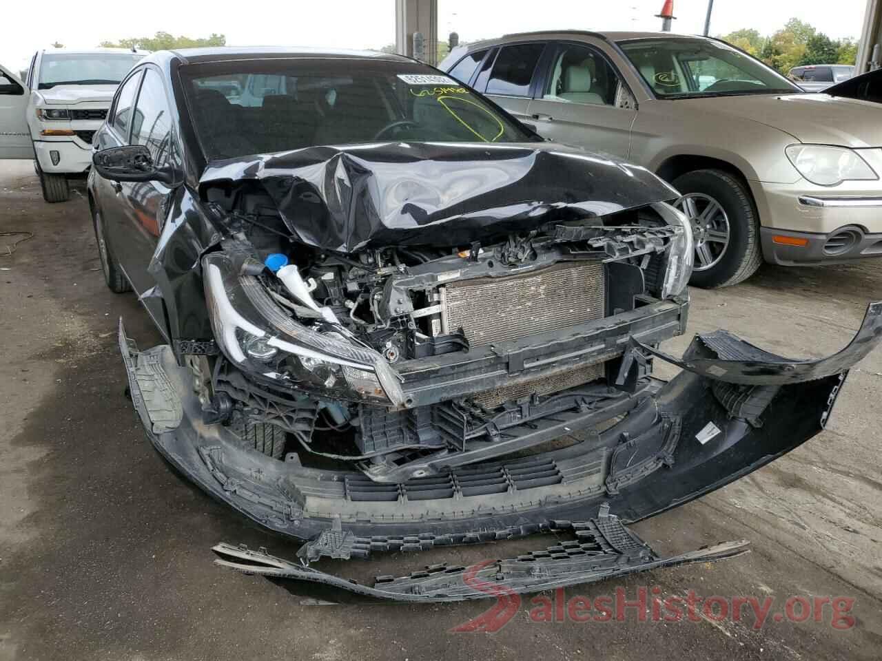 3KPFK4A73JE242412 2018 KIA FORTE