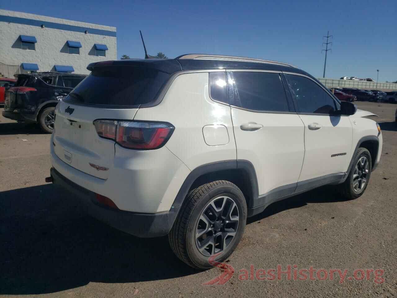 3C4NJDDB7JT410594 2018 JEEP COMPASS