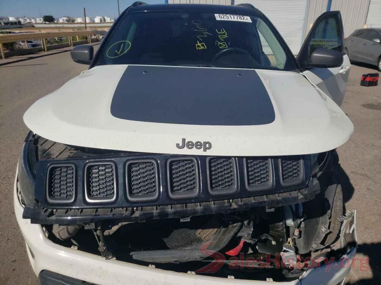 3C4NJDDB7JT410594 2018 JEEP COMPASS