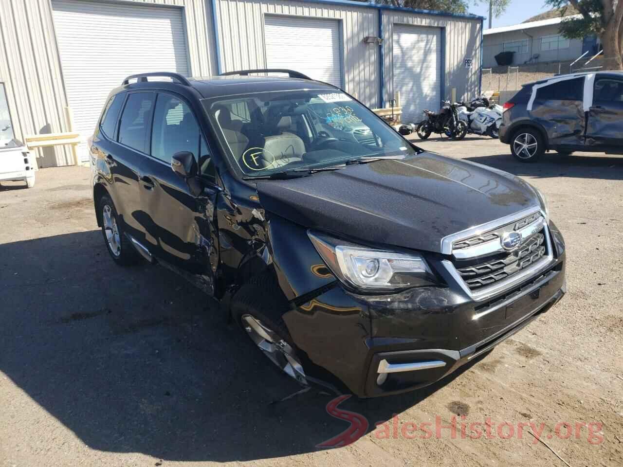 JF2SJAWC5JH587443 2018 SUBARU FORESTER