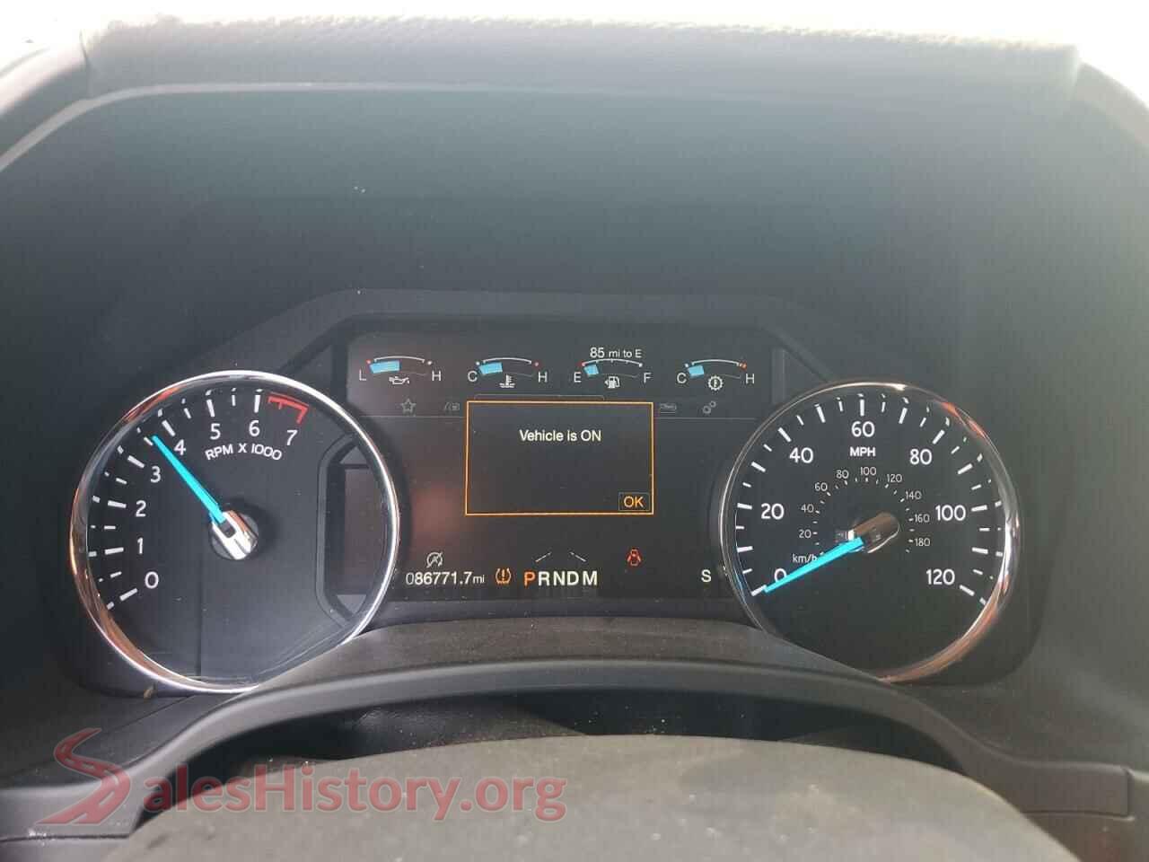 2018 FORD EXPEDITION VIN 1FMJU1HT2JEA63727, interior center console