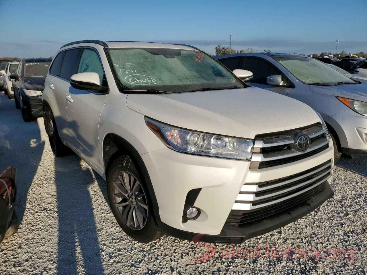 5TDJZRFH6JS819069 2018 TOYOTA HIGHLANDER