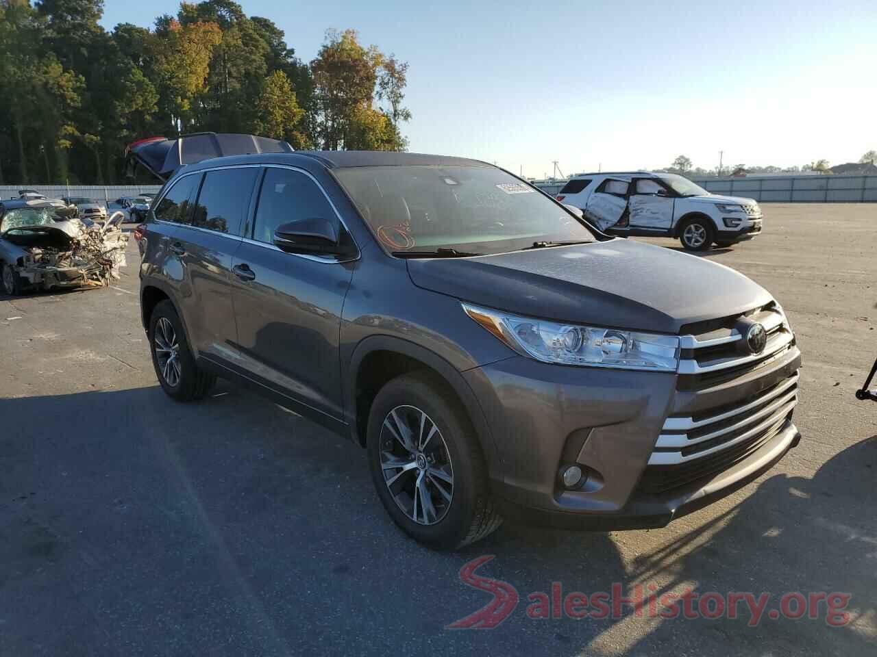 5TDZZRFH4JS269180 2018 TOYOTA HIGHLANDER