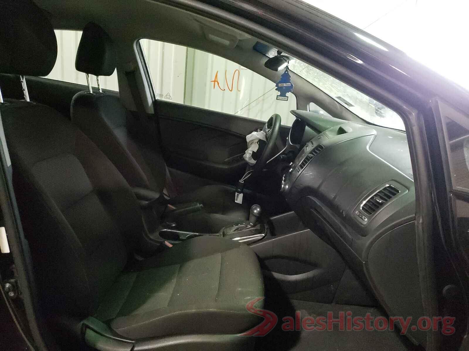 3KPFK4A74JE170457 2018 KIA FORTE