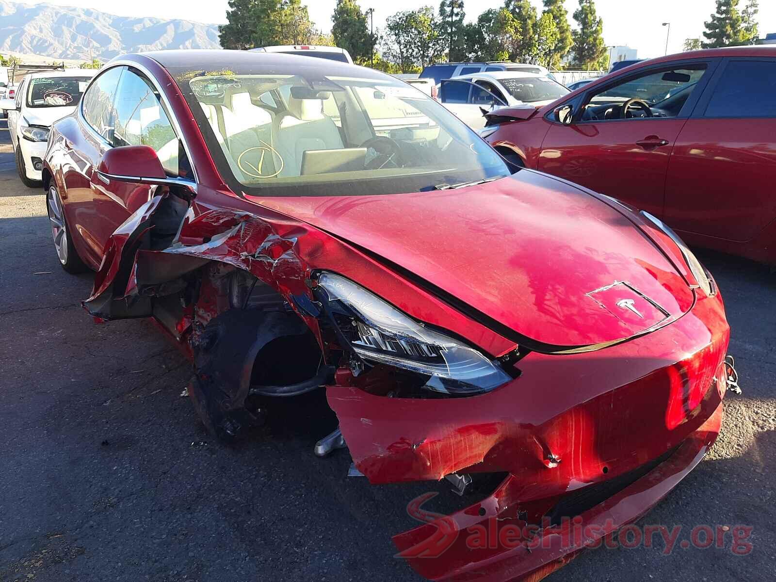 5YJ3E1EB4JF100703 2018 TESLA MODEL 3