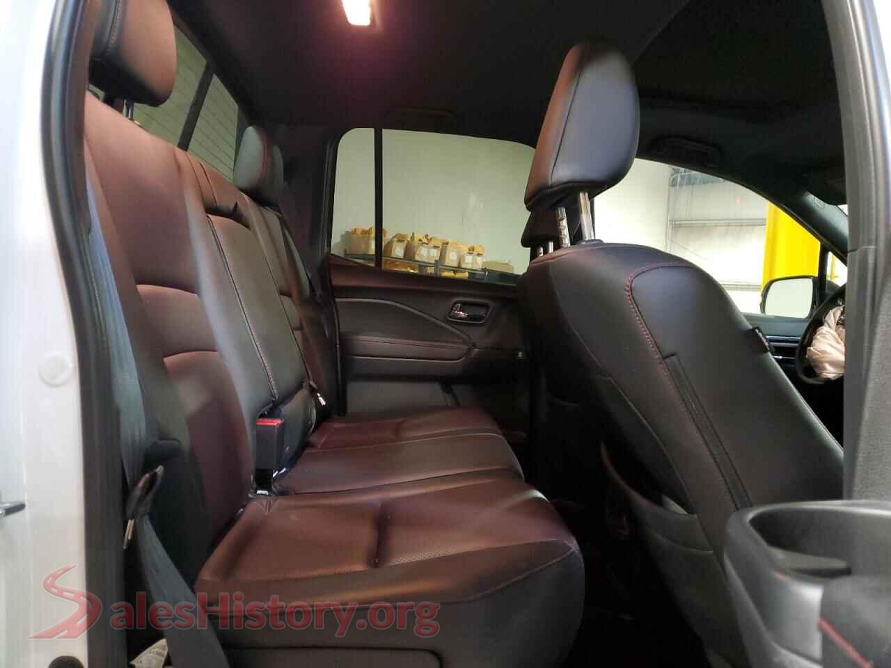 2023 HONDA RIDGELINE VIN 5FPYK3F81PB061002, VIN plate