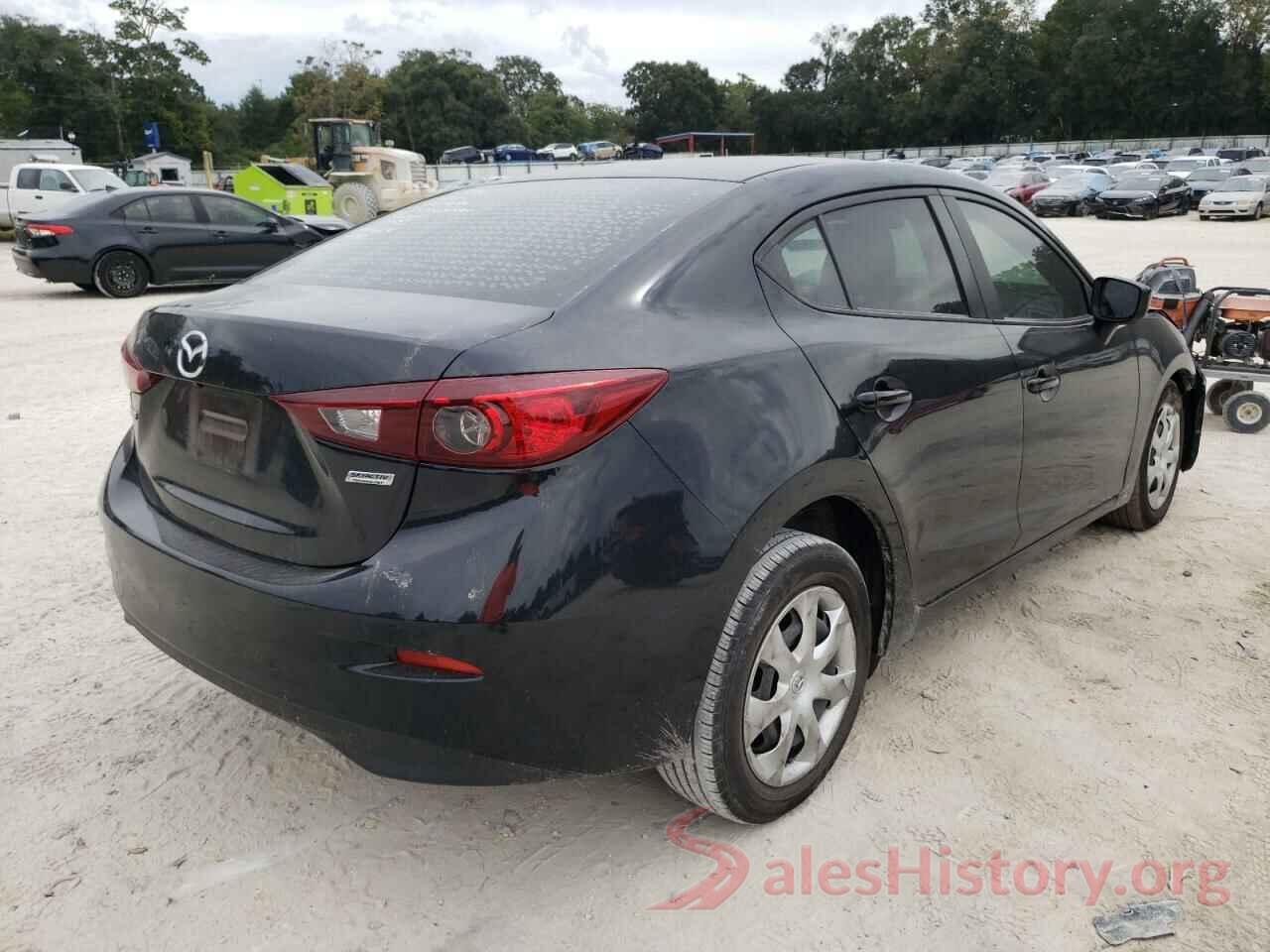 3MZBN1U77JM172268 2018 MAZDA 3