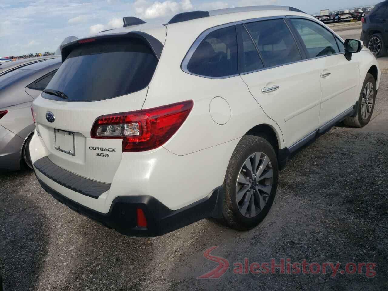 4S4BSETCXJ3251884 2018 SUBARU OUTBACK