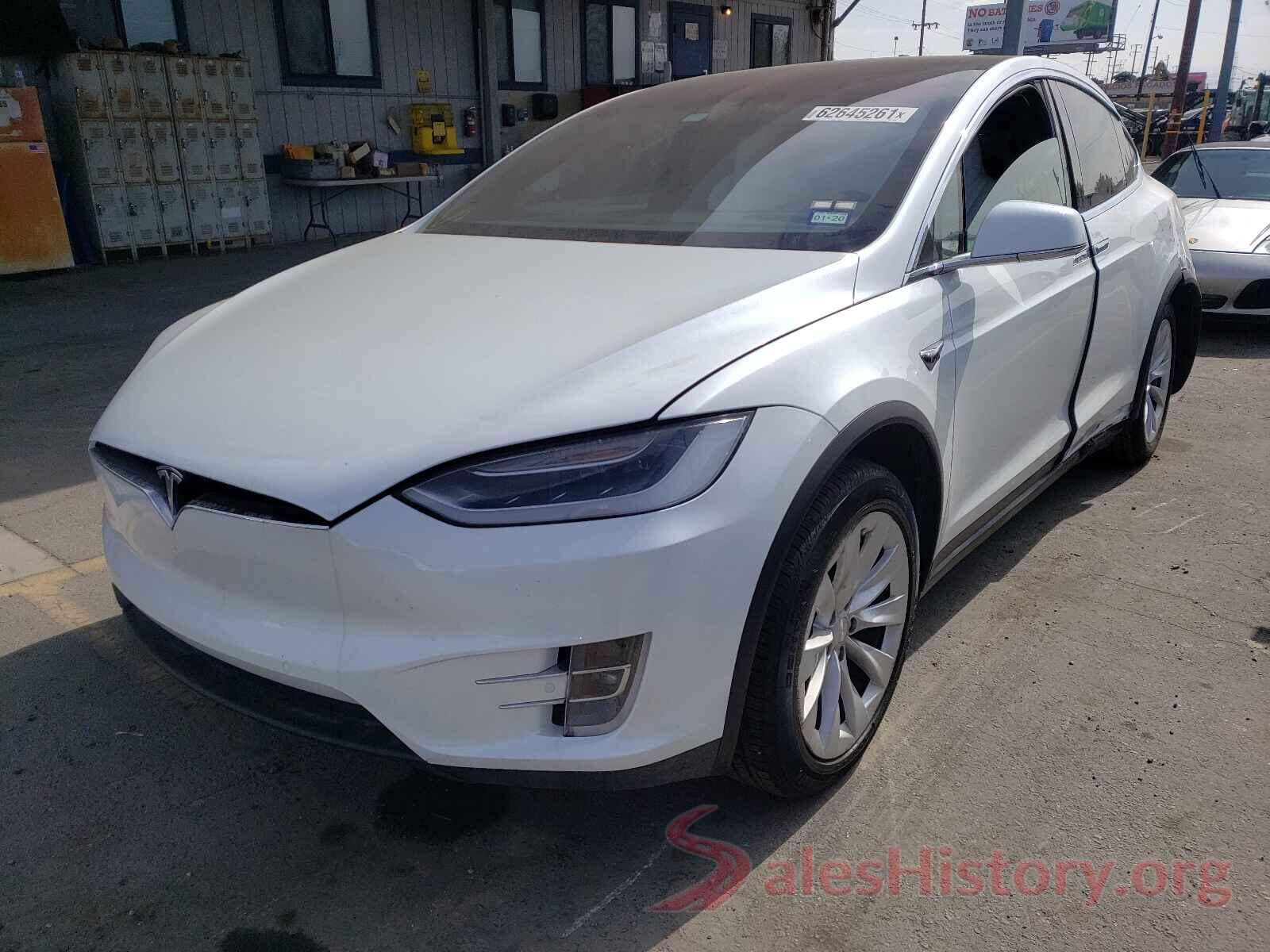 5YJXCBE23JF140364 2018 TESLA MODEL X