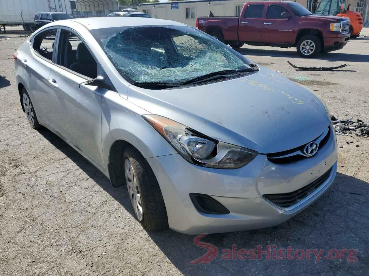 5NPDH4AE8DH157702 2013 HYUNDAI ELANTRA