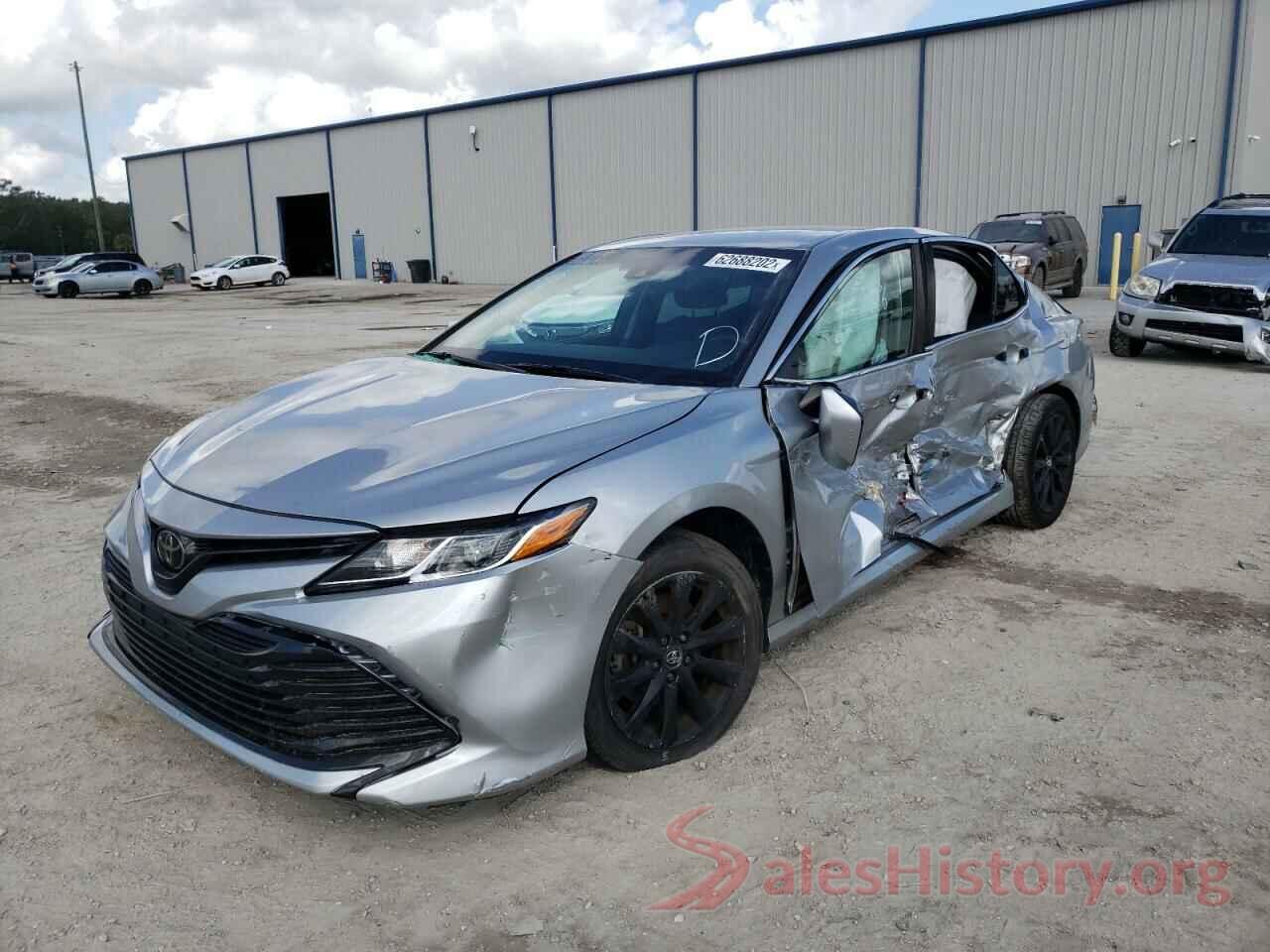 4T1B11HK0JU653810 2018 TOYOTA CAMRY