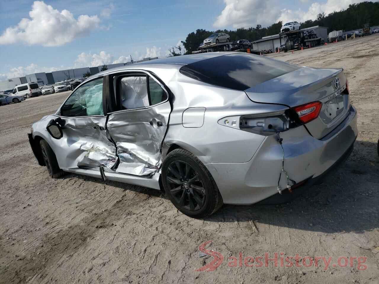 4T1B11HK0JU653810 2018 TOYOTA CAMRY