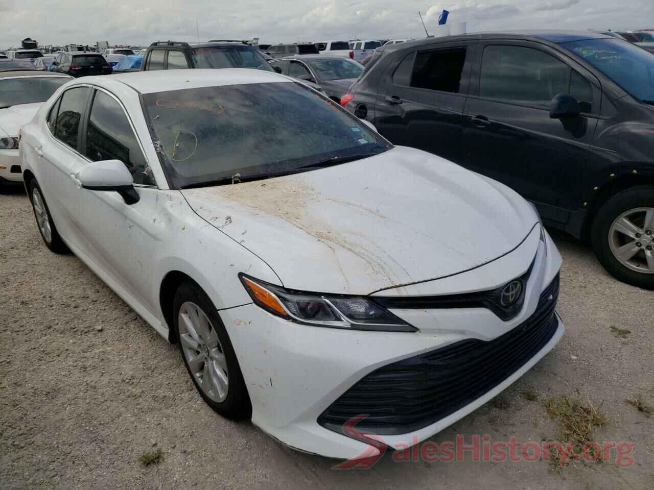 4T1B11HK5JU008571 2018 TOYOTA CAMRY