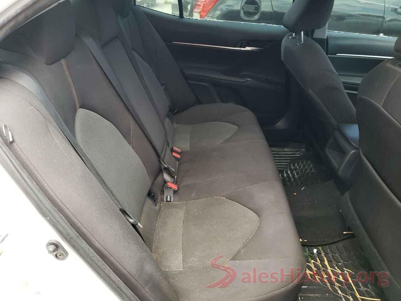 4T1B11HK5JU008571 2018 TOYOTA CAMRY