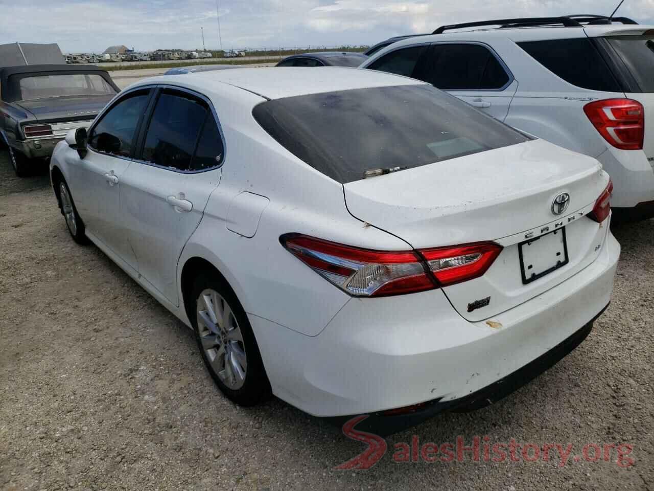 4T1B11HK5JU008571 2018 TOYOTA CAMRY