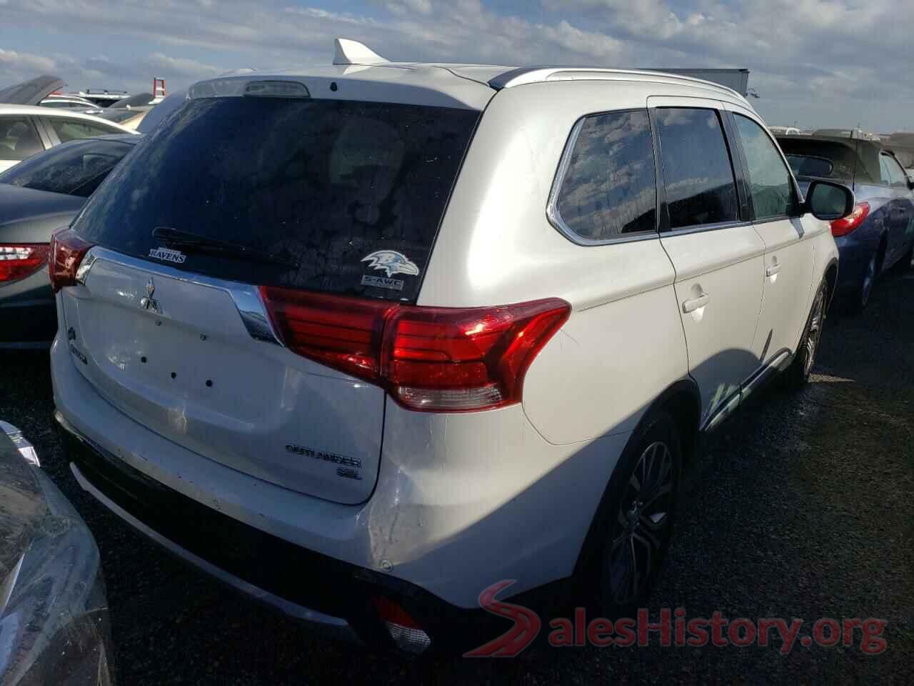 JA4AZ3A35JZ071657 2018 MITSUBISHI OUTLANDER