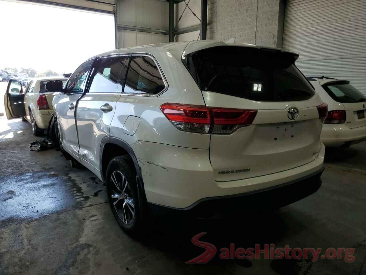 5TDBZRFH6JS494041 2018 TOYOTA HIGHLANDER