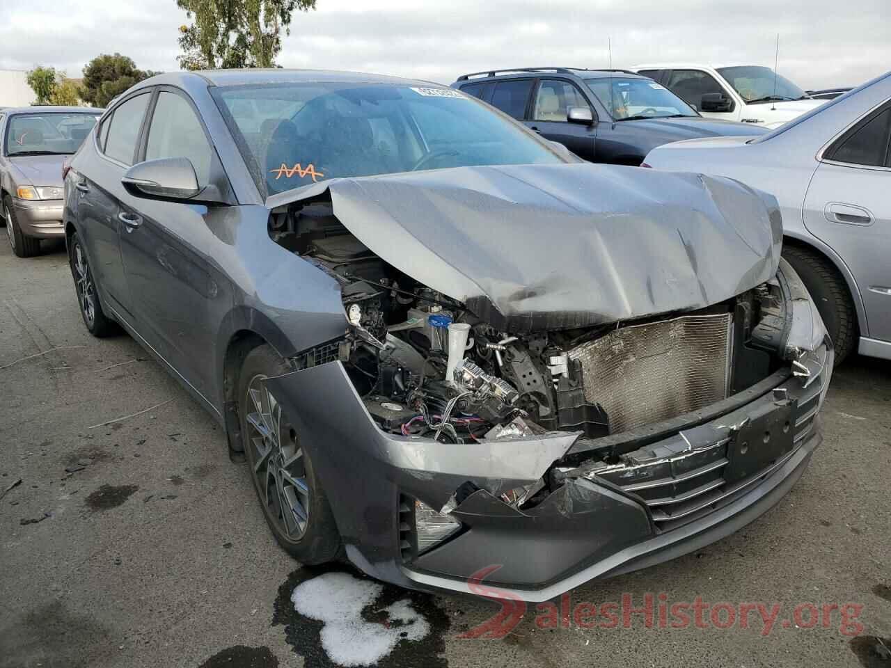 5NPD84LF4KH496010 2019 HYUNDAI ELANTRA