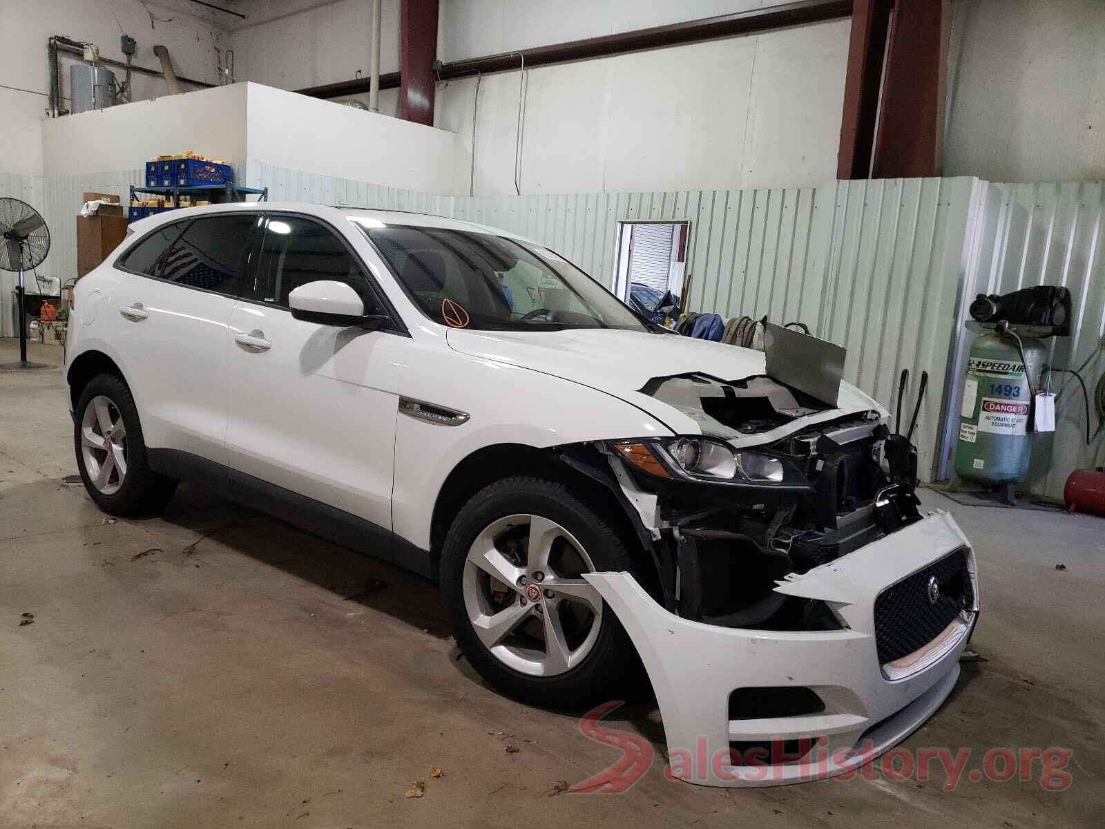 SADCJ2GX9JA236980 2018 JAGUAR F-PACE