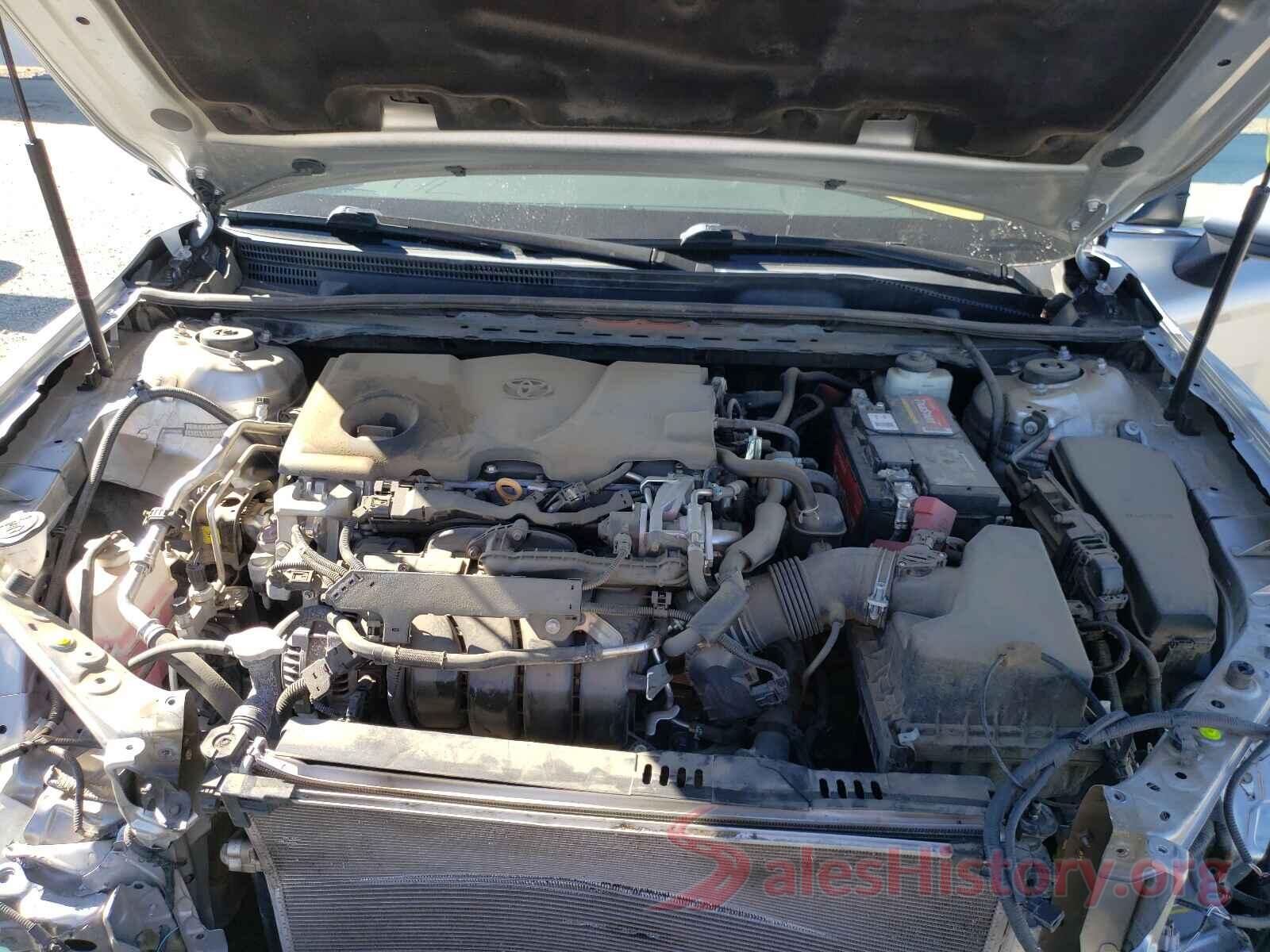 4T1B11HK2JU061454 2018 TOYOTA CAMRY