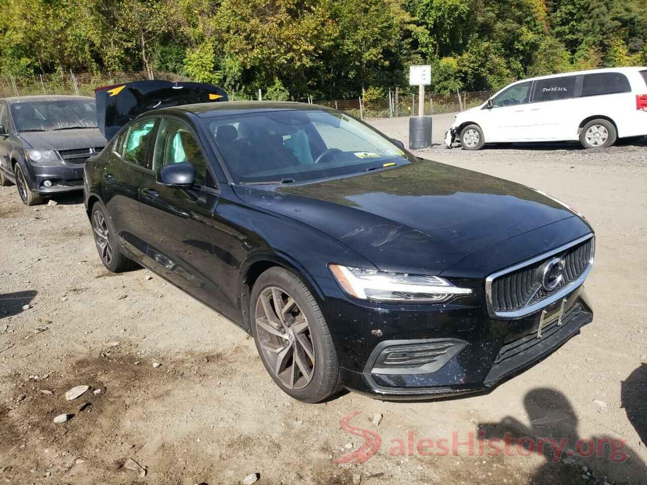 7JRA22TK8KG014019 2019 VOLVO S60