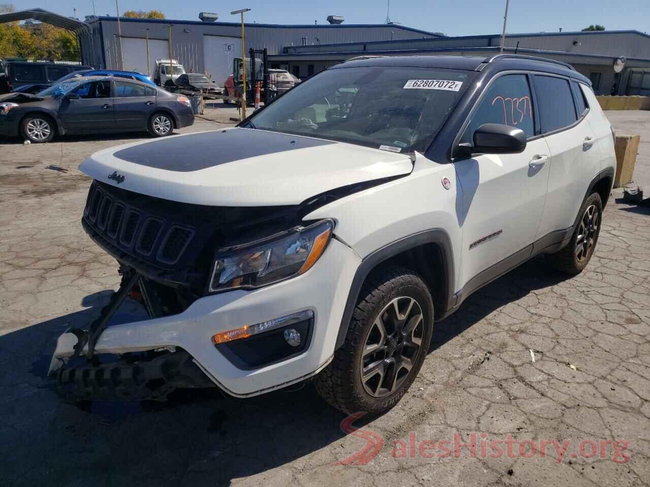 3C4NJDDB8KT799330 2019 JEEP COMPASS