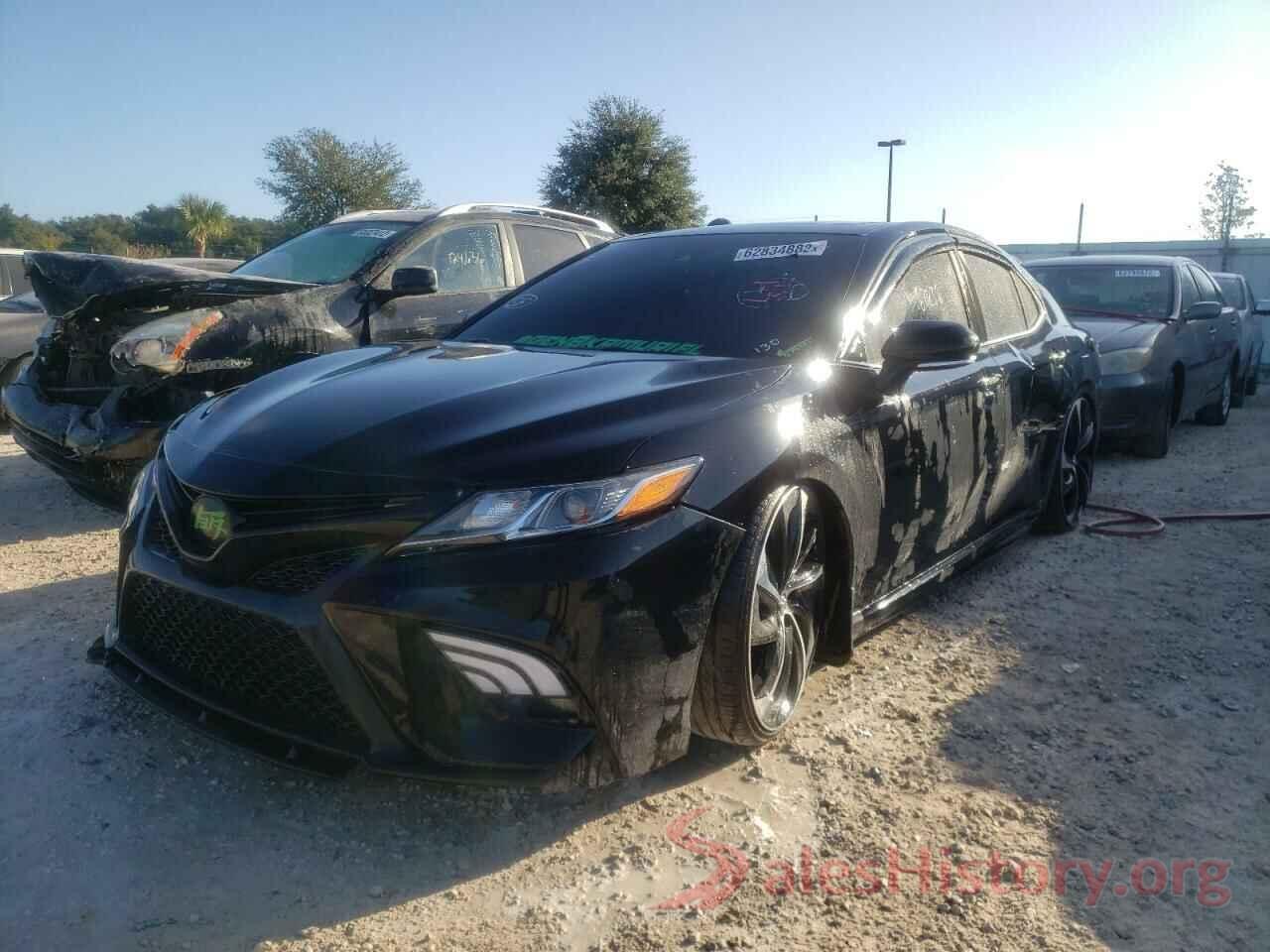 4T1B11HK8JU638679 2018 TOYOTA CAMRY