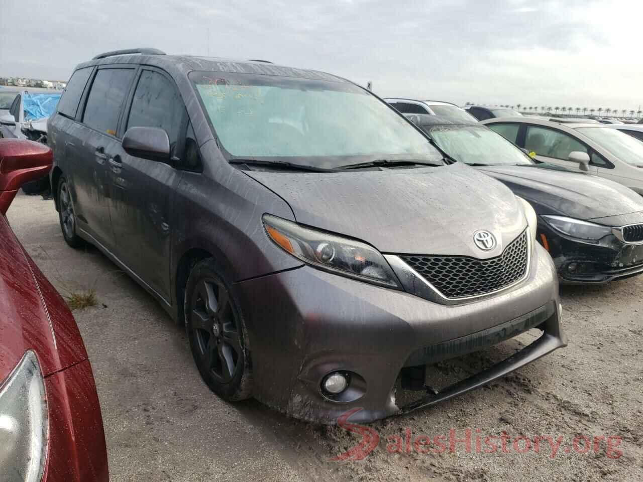 5TDXZ3DC8HS884627 2017 TOYOTA SIENNA