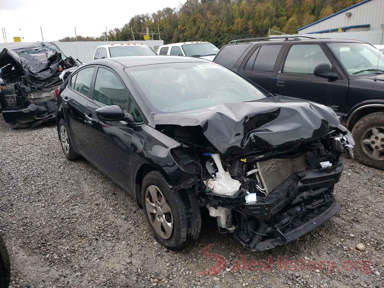 3KPFK4A74JE275595 2018 KIA FORTE