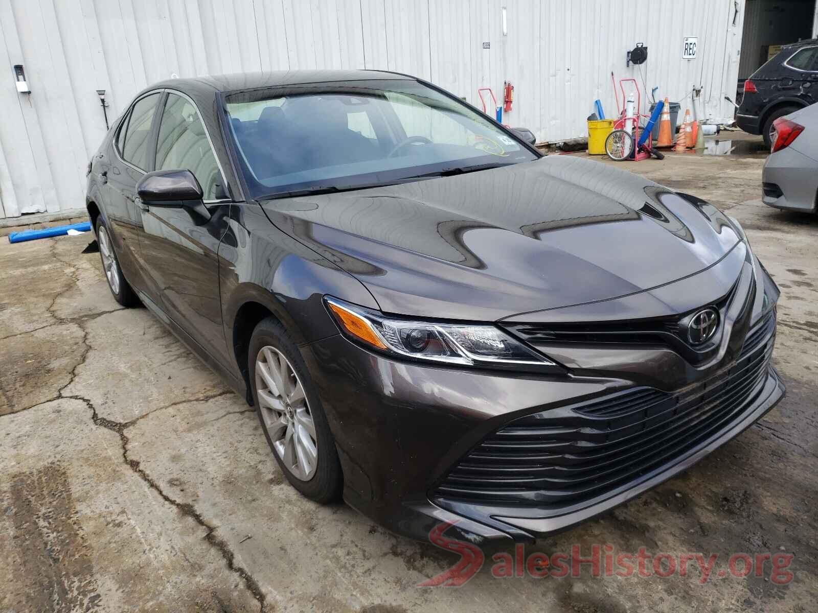 JTNB11HK6J3043187 2018 TOYOTA CAMRY