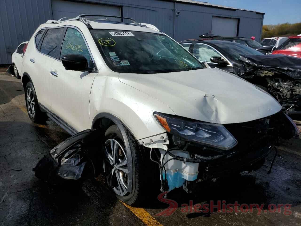 5N1AT2MV8HC787556 2017 NISSAN ROGUE