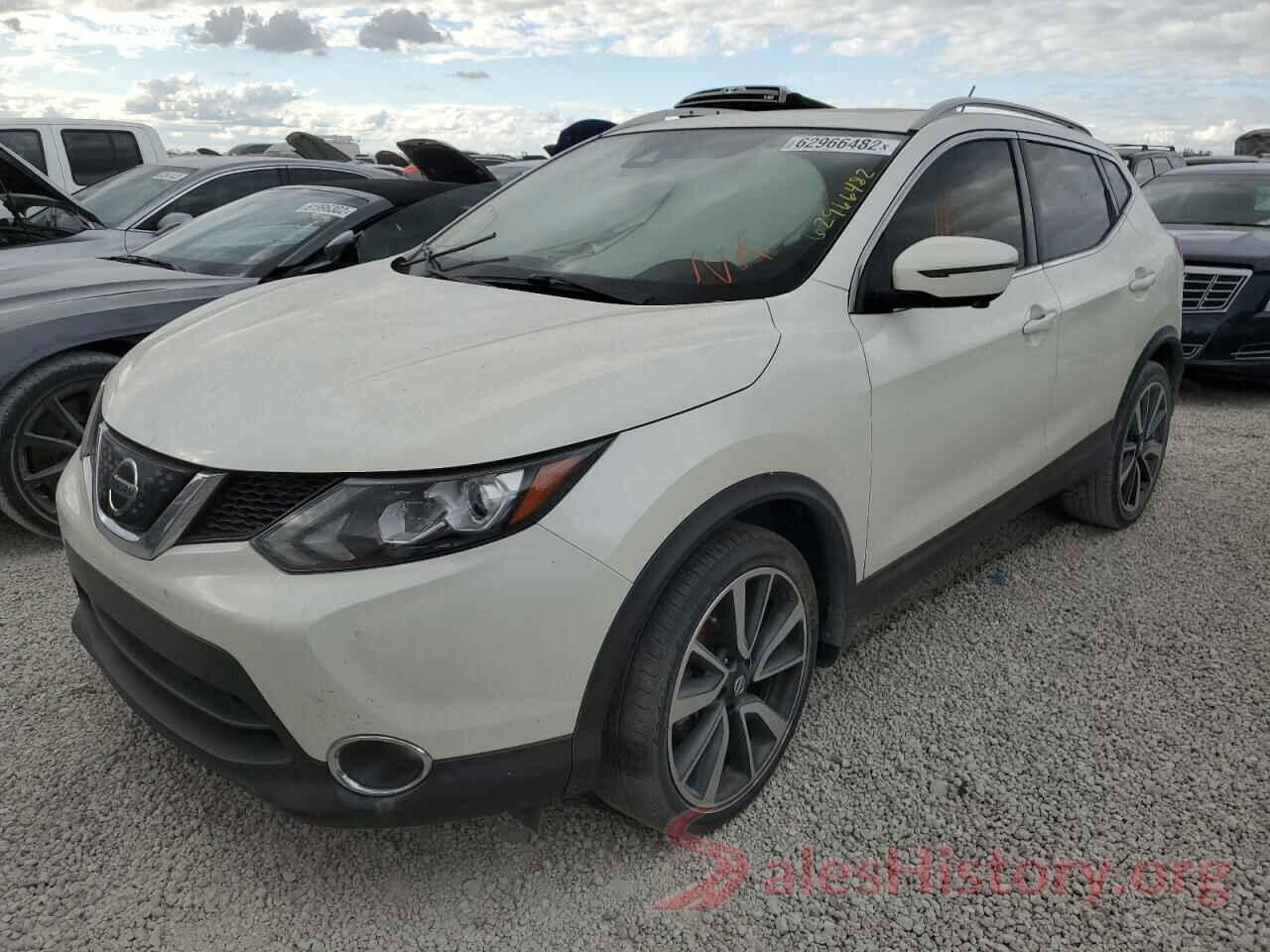 JN1BJ1CP6JW500203 2018 NISSAN ROGUE