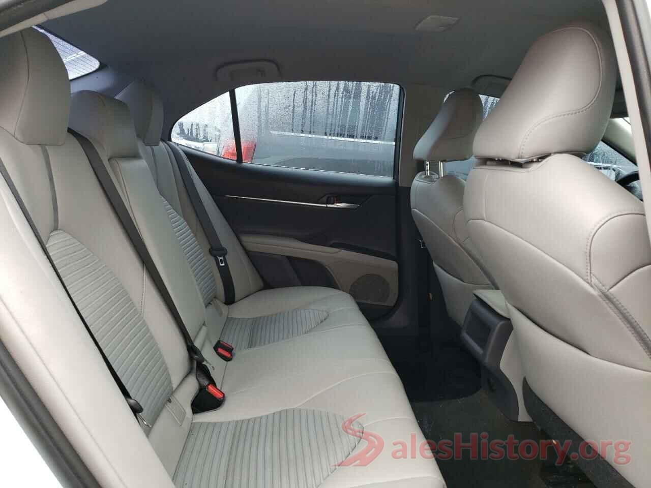 4T1B11HK2JU156936 2018 TOYOTA CAMRY