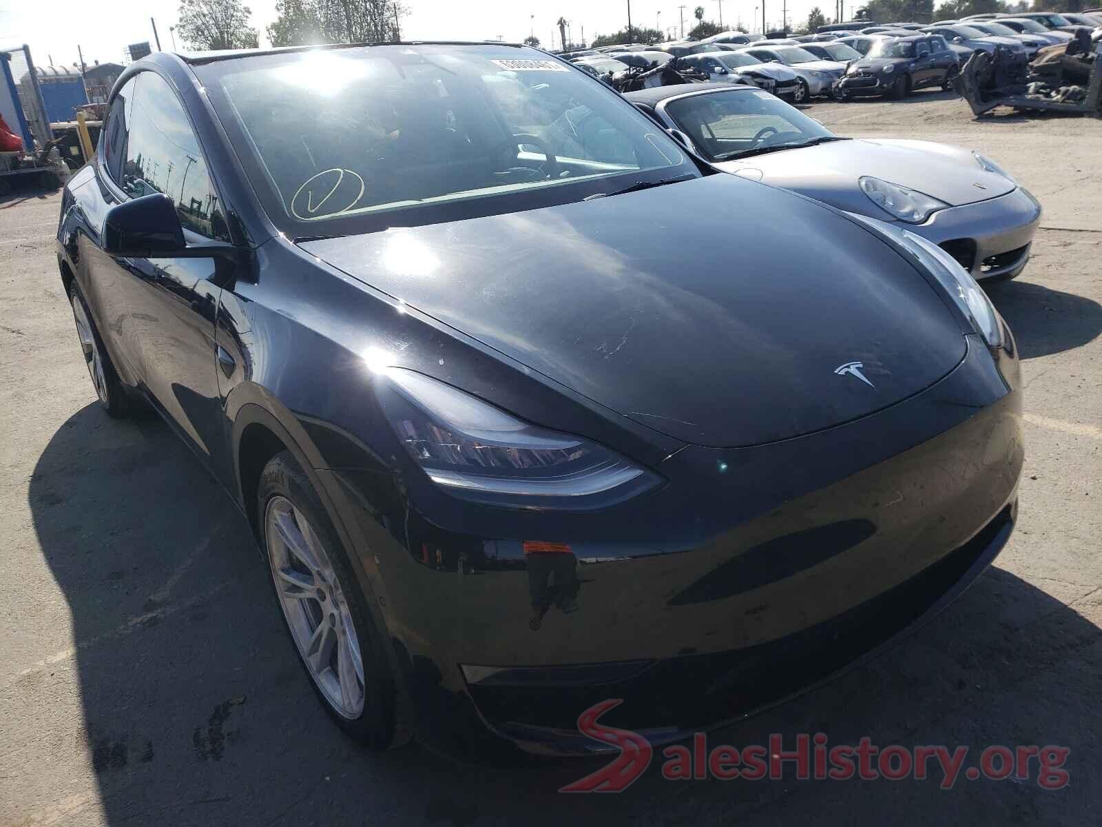 5YJYGAEE7MF146685 2021 TESLA MODEL Y