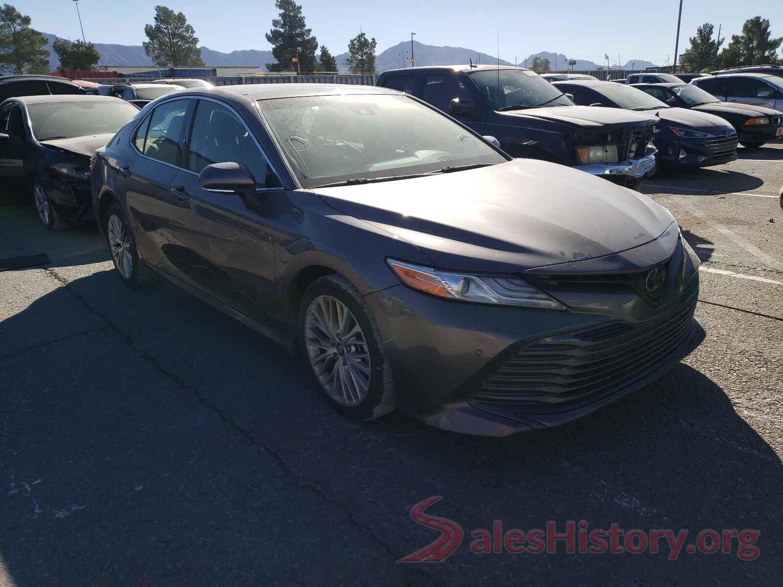 4T1BZ1HK6JU017353 2018 TOYOTA CAMRY