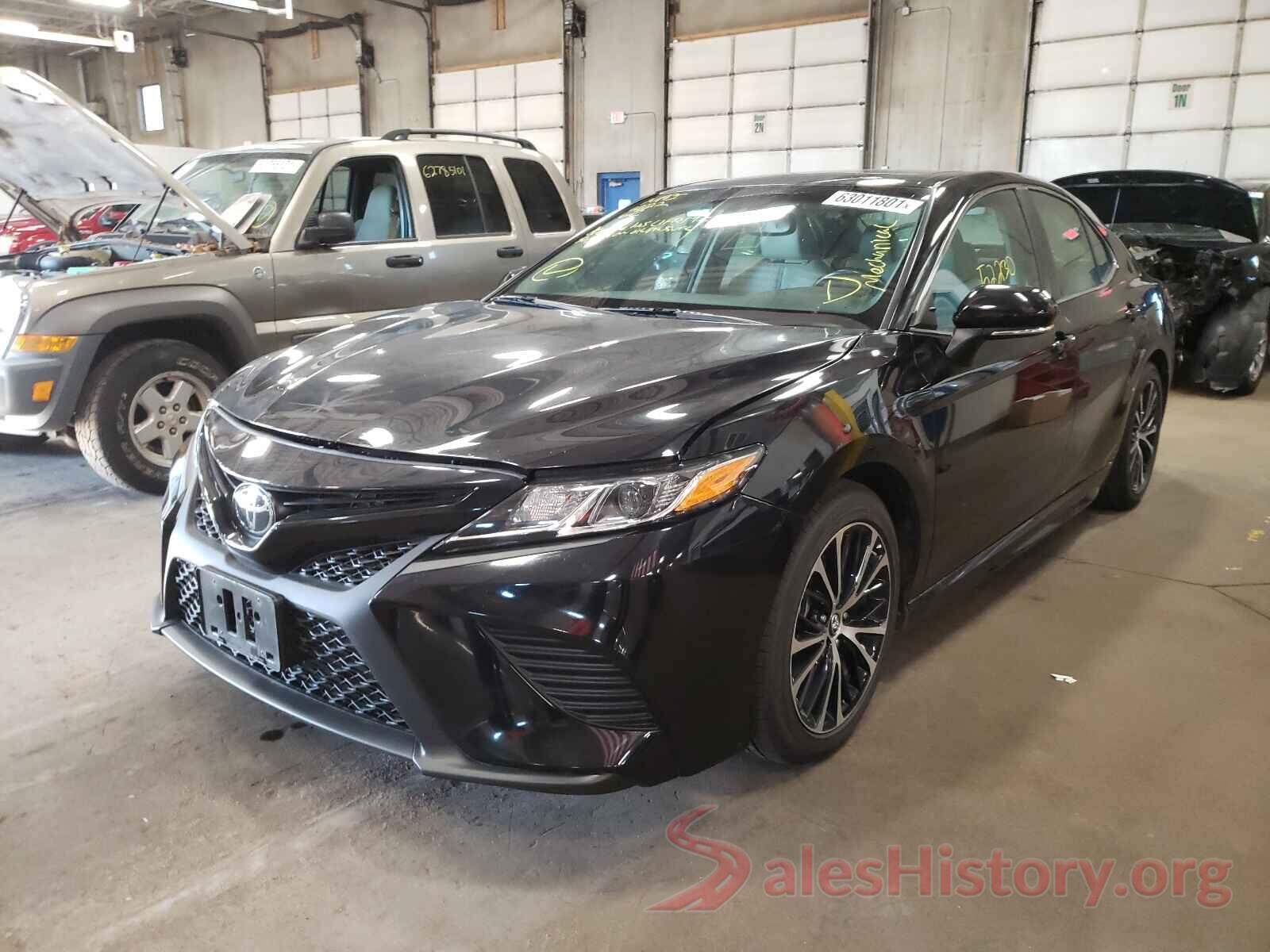 4T1B11HK0JU637459 2018 TOYOTA CAMRY