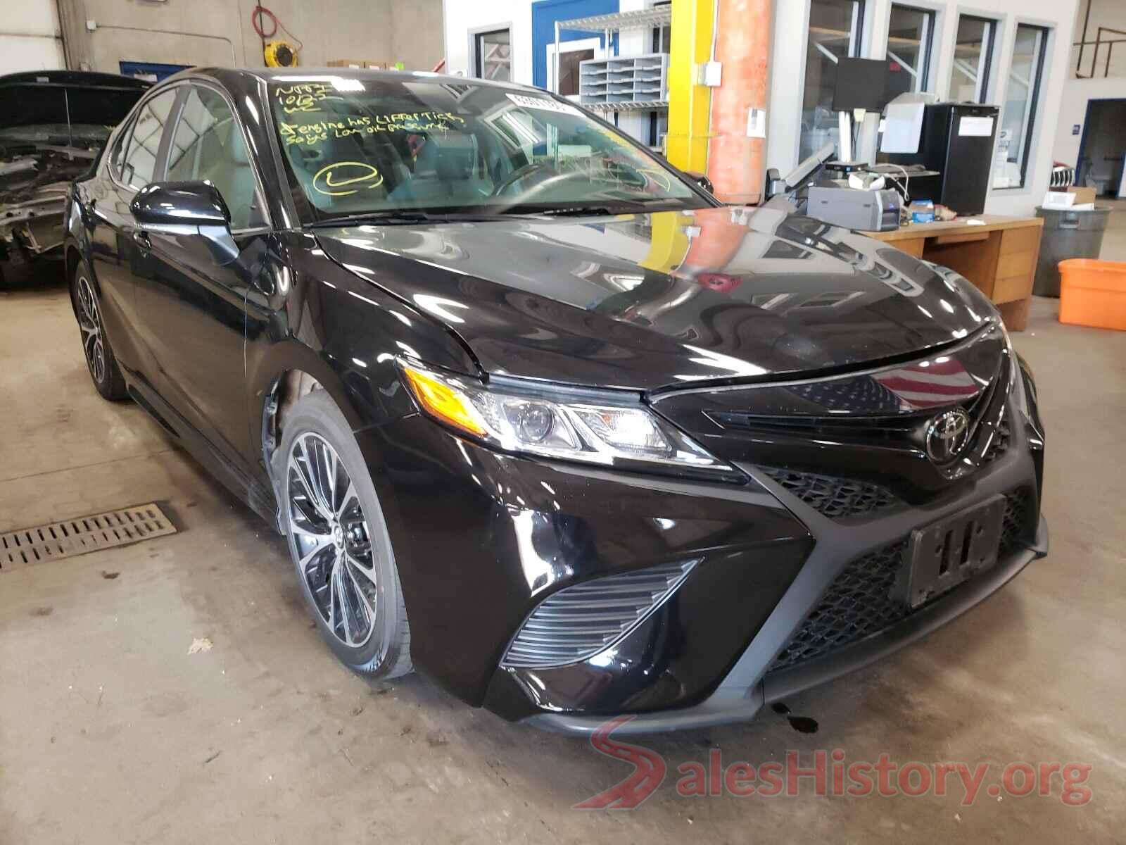 4T1B11HK0JU637459 2018 TOYOTA CAMRY