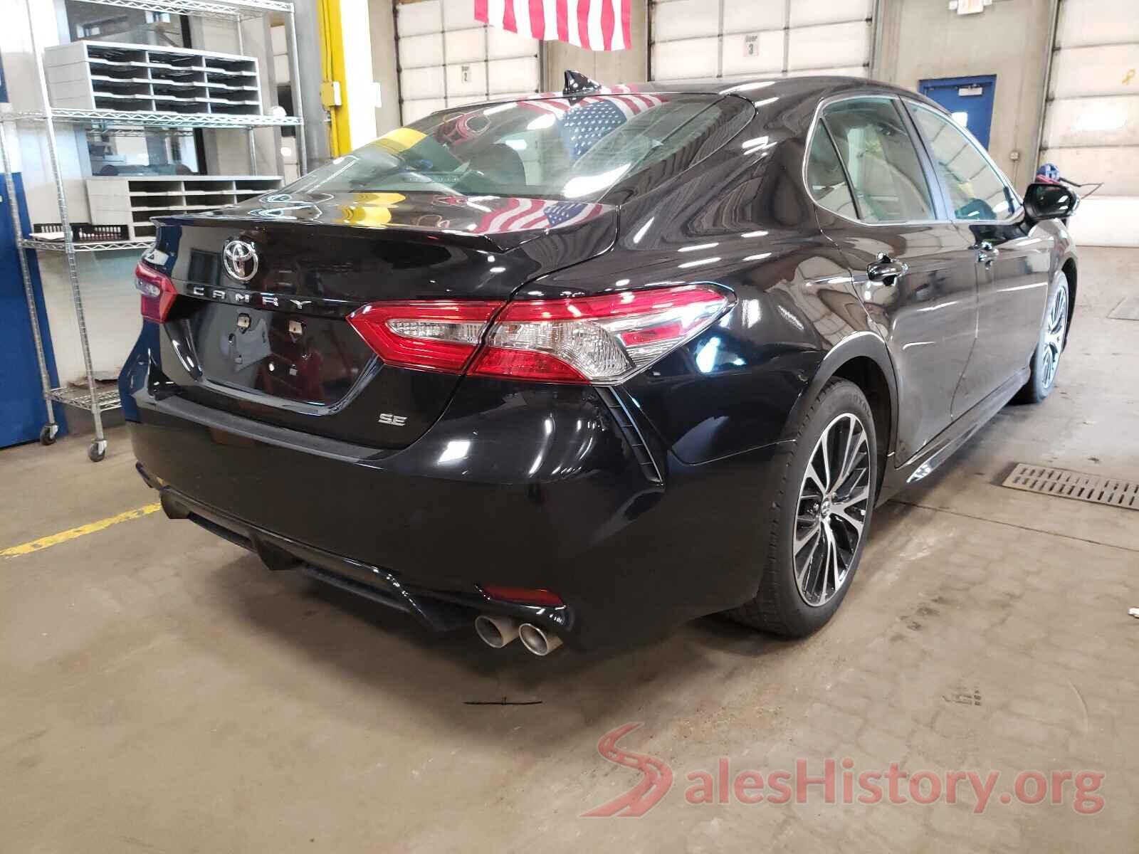 4T1B11HK0JU637459 2018 TOYOTA CAMRY