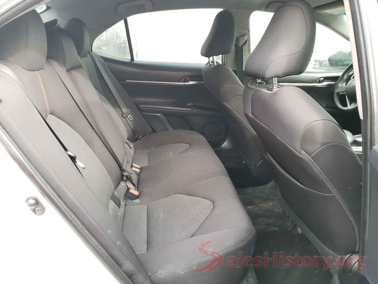 4T1B11HK1JU521865 2018 TOYOTA CAMRY