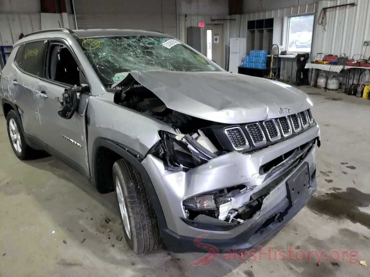 3C4NJDBBXJT142563 2018 JEEP COMPASS