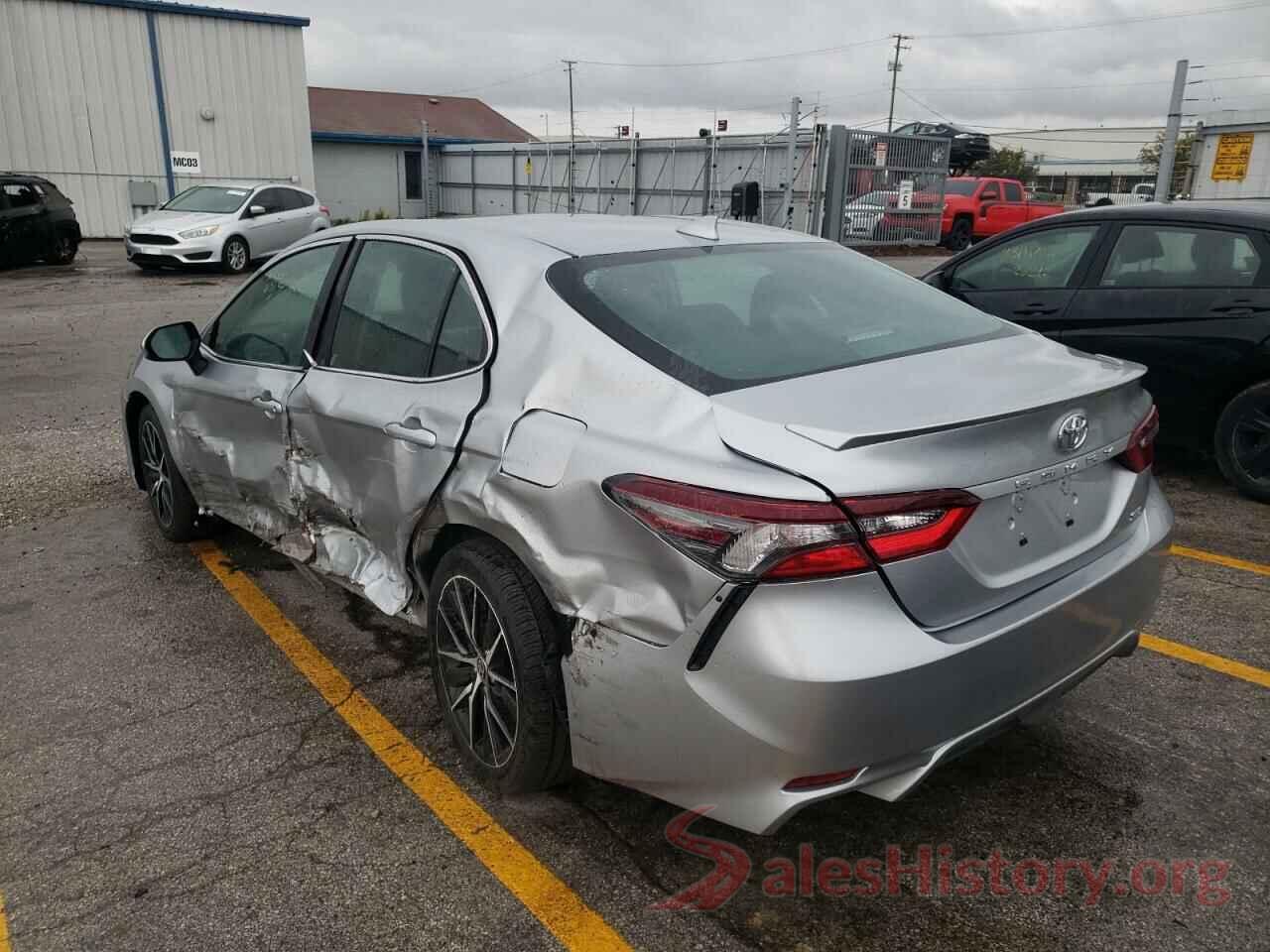 4T1G11AK5MU586996 2021 TOYOTA CAMRY