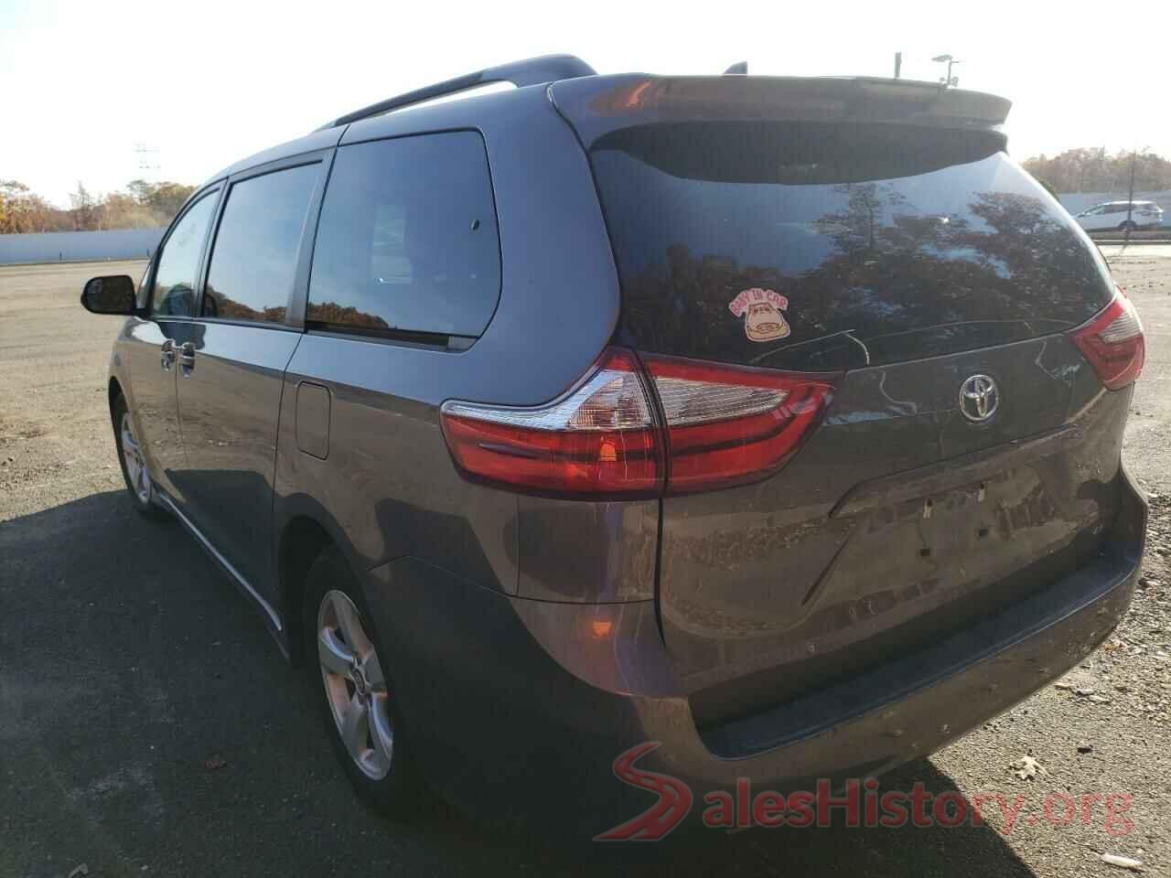 5TDKZ3DC7JS906813 2018 TOYOTA SIENNA