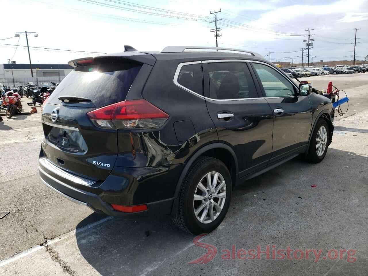 KNMAT2MV7JP622469 2018 NISSAN ROGUE