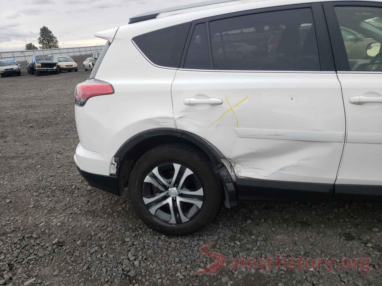 JTMBFREV0JJ736139 2018 TOYOTA RAV4