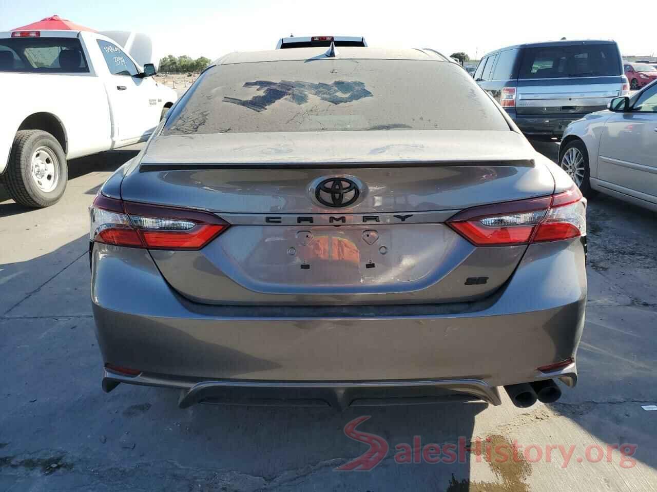 4T1G11AK8MU594378 2021 TOYOTA CAMRY