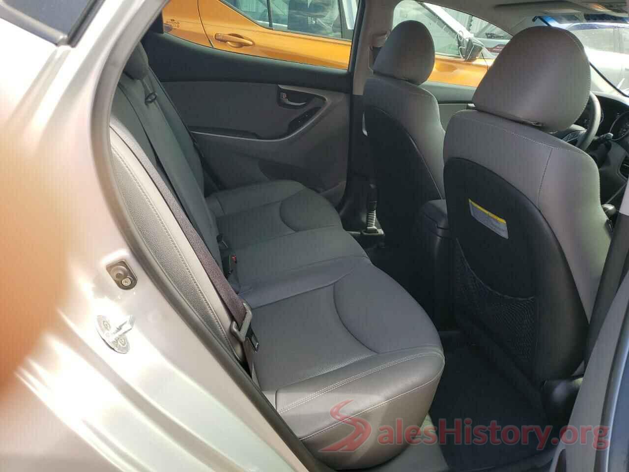 KMHDH4AE2DU637817 2013 HYUNDAI ELANTRA