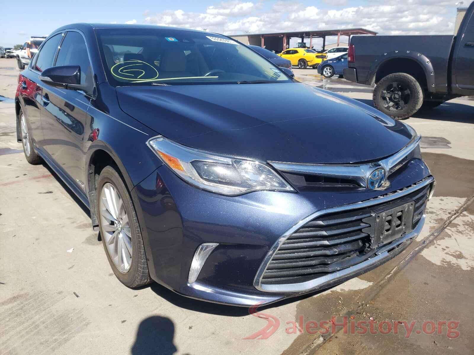 4T1BD1EB8JU063138 2018 TOYOTA AVALON